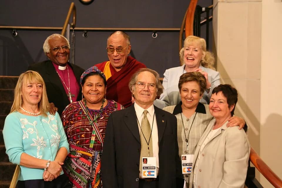 Betty Williams - PeaceJam's 10th anniversary picture. L-R Nobel Peace Prize winners Desmond Tutu, the 14th Dalai Lama Tenzin Gayatso, Betty Williams, Jody Williams, Rigoberta Menchu Tum, Adolfo Perez 