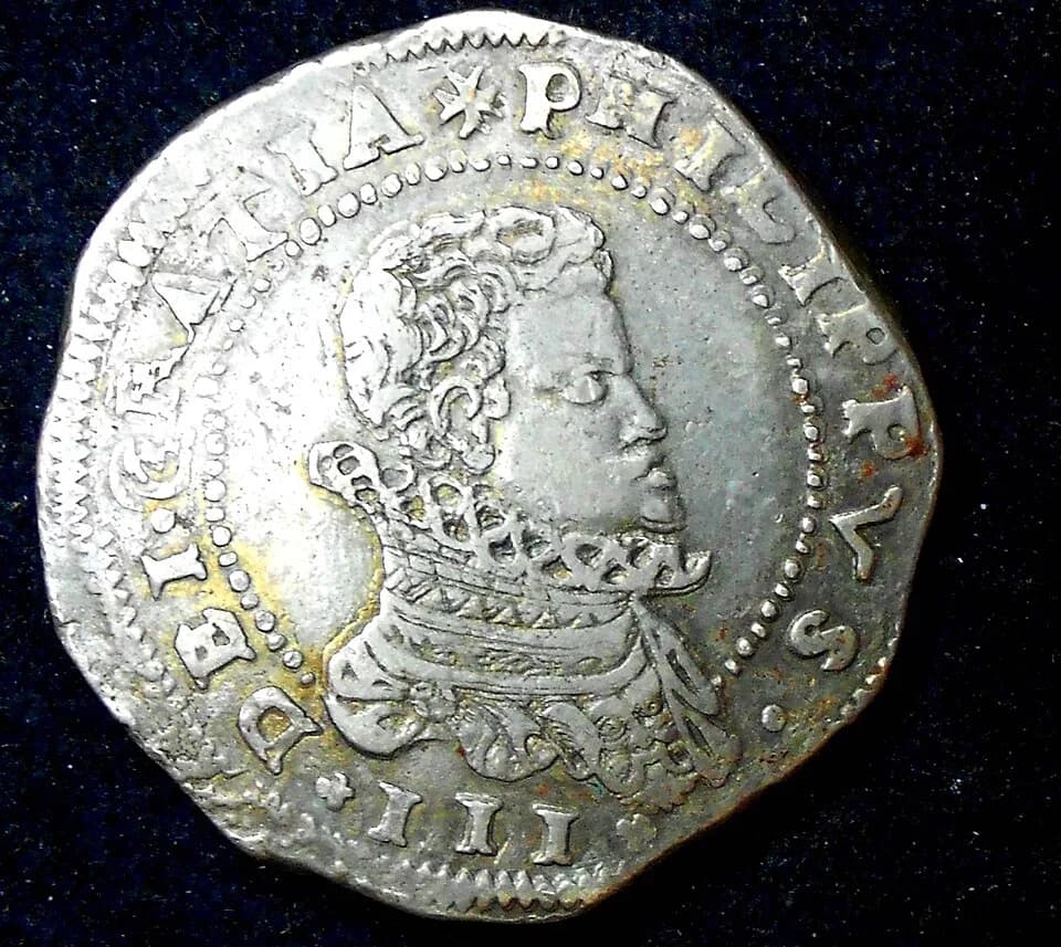 Philip III of Spain - Moneda de un Scudo de Felipe II de Sicilia. Leyenda: Felipe III por la Gracia de Dios