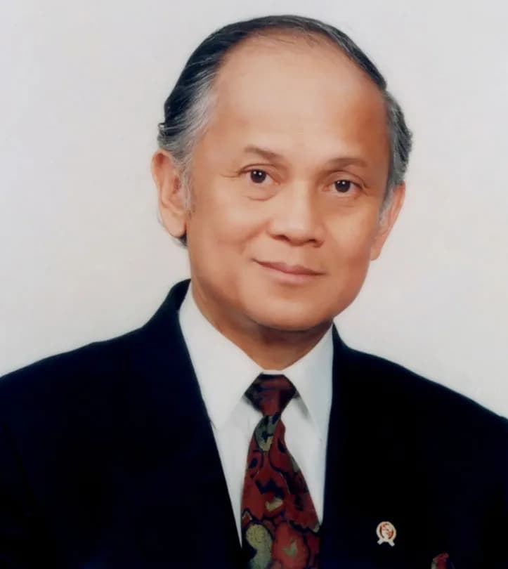 B. J. Habibie - Kepala BPPT pertama B. J. Habibie