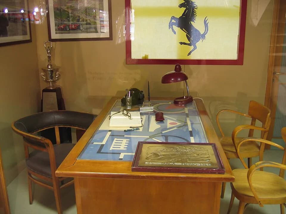 Enzo Ferrari - Enzos office
