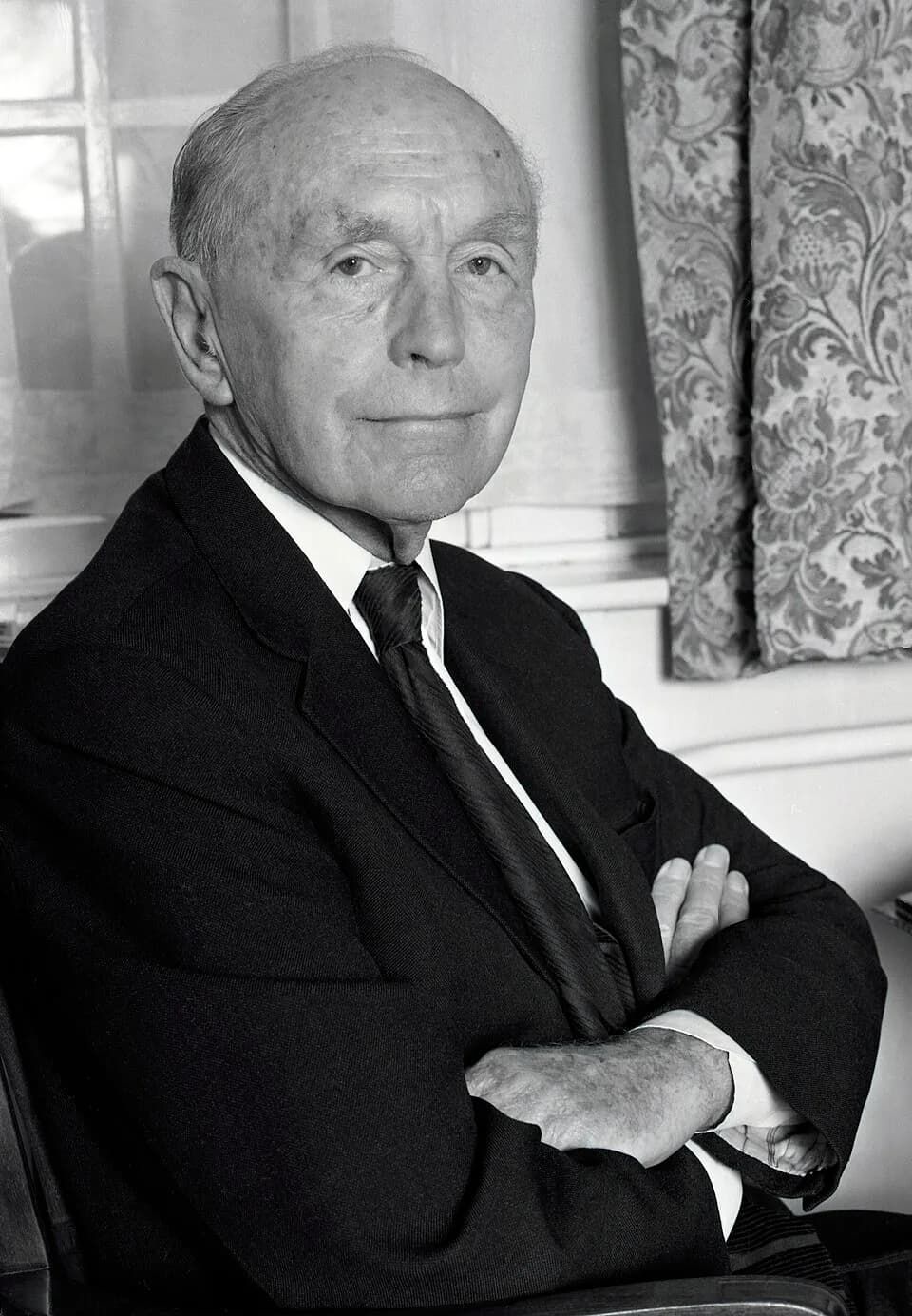 Alec Douglas-Home - Alec Douglas Home in his apartment Westminster London