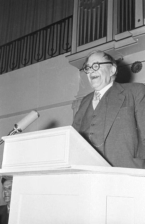 Karl Barth - For documentary purposes the German Federal Archive often retained the original image captions, which may be erroneous, biased, obsolete or politically extreme. Ev. Gesellschaft in Wupper