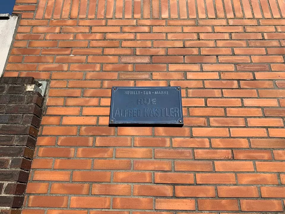 Alfred Kastler - Plaque de la rue Alfred Kastler, Neuilly-sur-Marne.