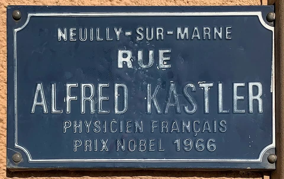 Alfred Kastler - Plaque de la rue Alfred Kastler, Neuilly-sur-Marne.