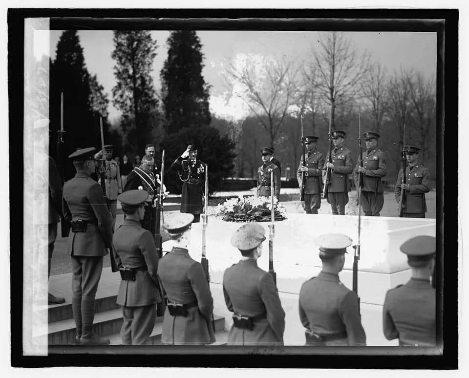 Paul Claudel - Paul Claudel at Tomb of an Unknown Soldier, 3/28/27