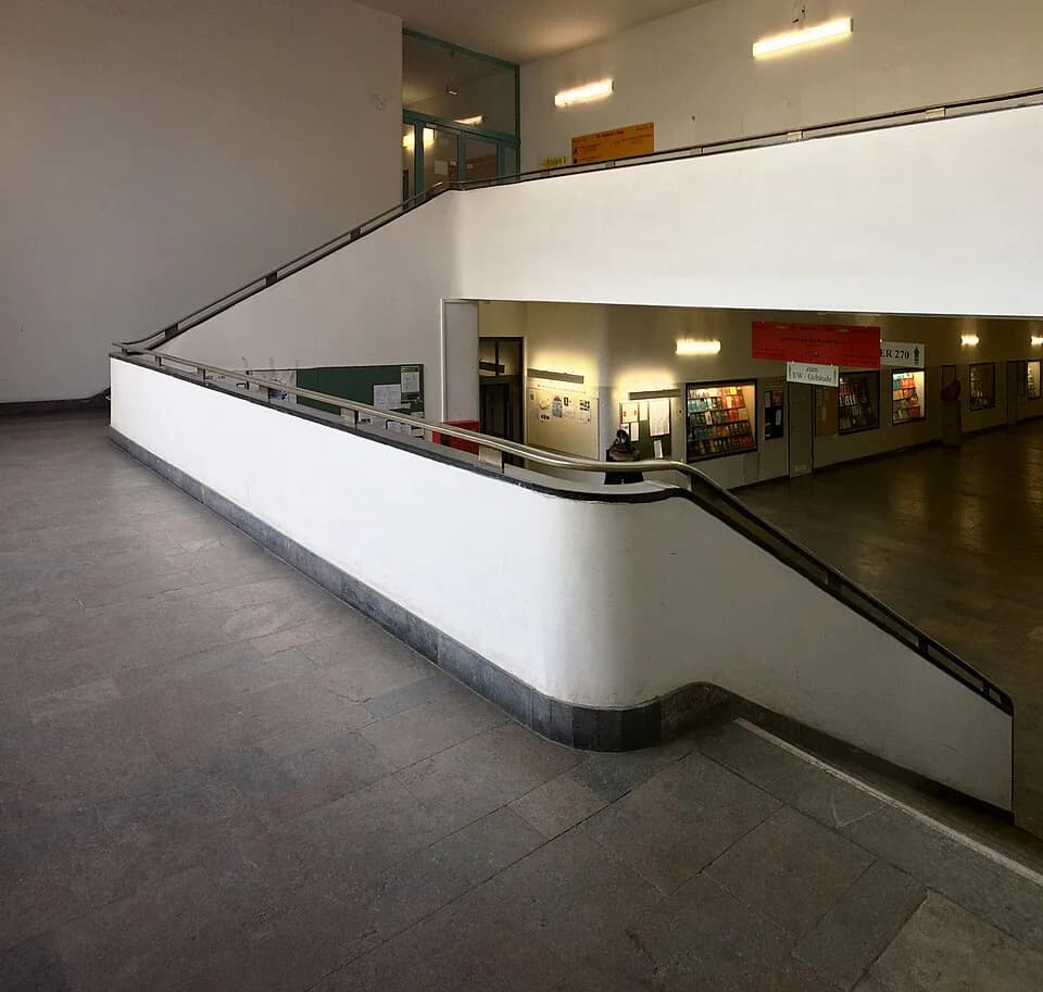 Ernst Ruska - Ernst-Ruska-Gebäude, Physikalische Institute, Technische Universität Berlin, Hardenbergstraße, Berlin-Charlottenburg, 1929–1931, Otto Weißgerber, Fritz Schirmer (Preußische Staatsbauverw