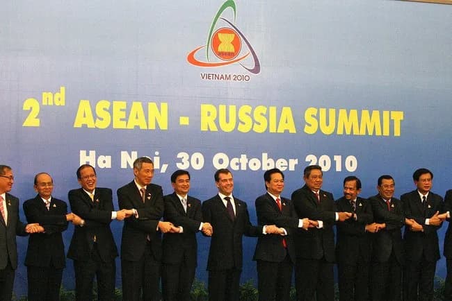 Benigno Aquino III - Before the ASEAN-Russia summit.