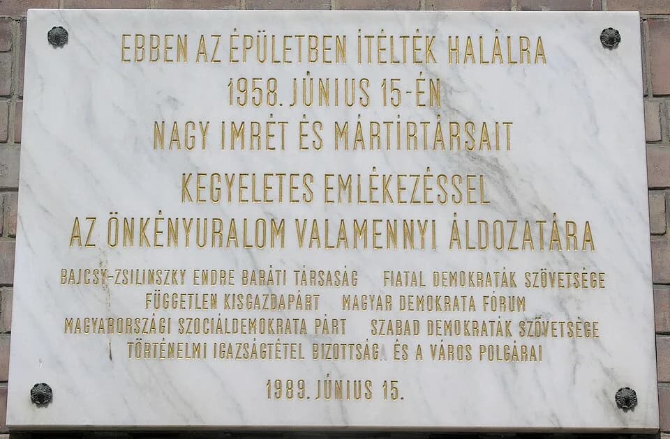 Imre Nagy - Nagy Imre és mártírtársainak emléktáblája, Budapest, II., Nagy Imre tér 1.