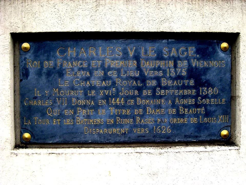 Charles V of France - Plaque commémorative à l'emplacement du Château de Beauté à Nogent sur Marne