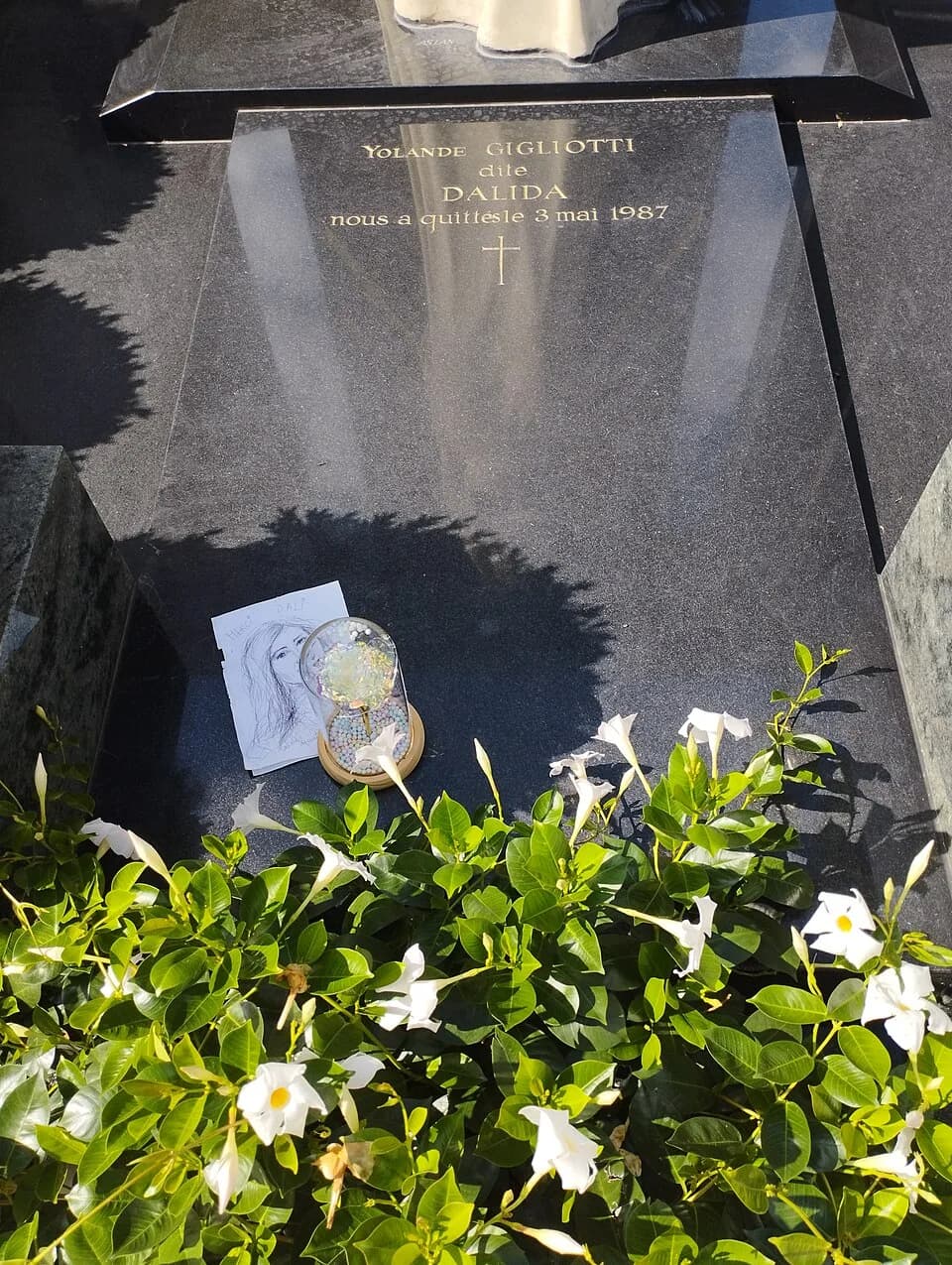 Dalida Dalida - Détail sur la tombe de Dalida