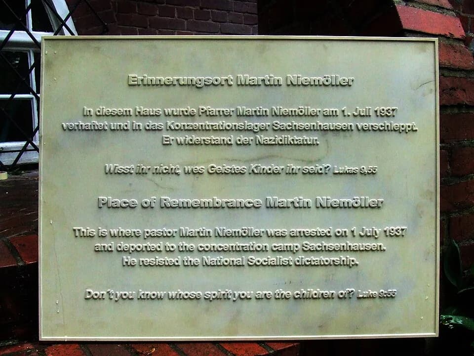 Martin Niemöller - image: Place of Remembrance Martin Niemöller, 2007
Image: image produced by Berkan, 2007, picture shows “Remembrance Martin Niemöller, Berlin-Dahlem, Martin-Niemöller-Haus”,
