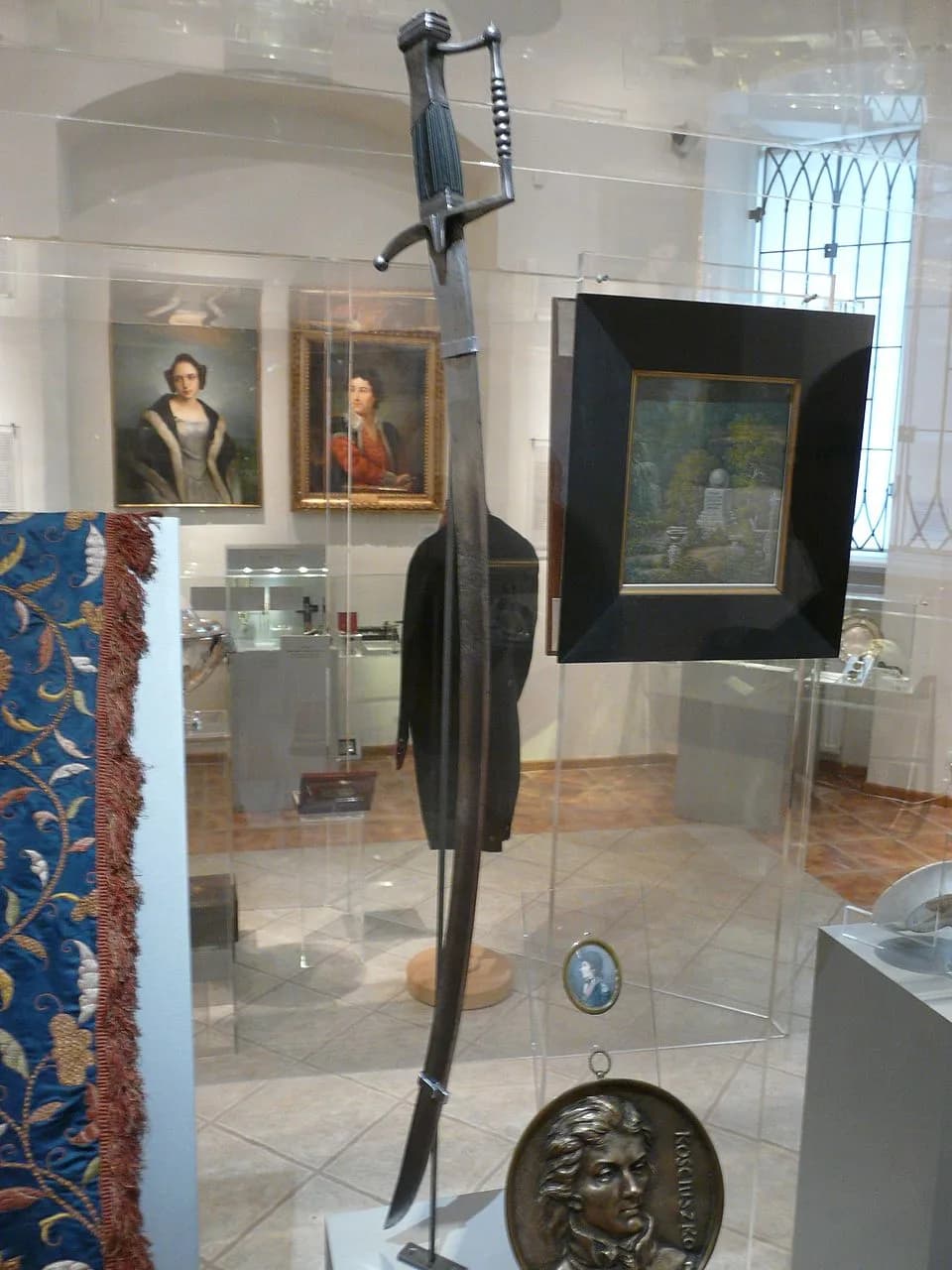 Tadeusz Kościuszko - Szabla Tadeusza Kościuszki. Francja, koniec XVIII w., stal, żelazo, heban