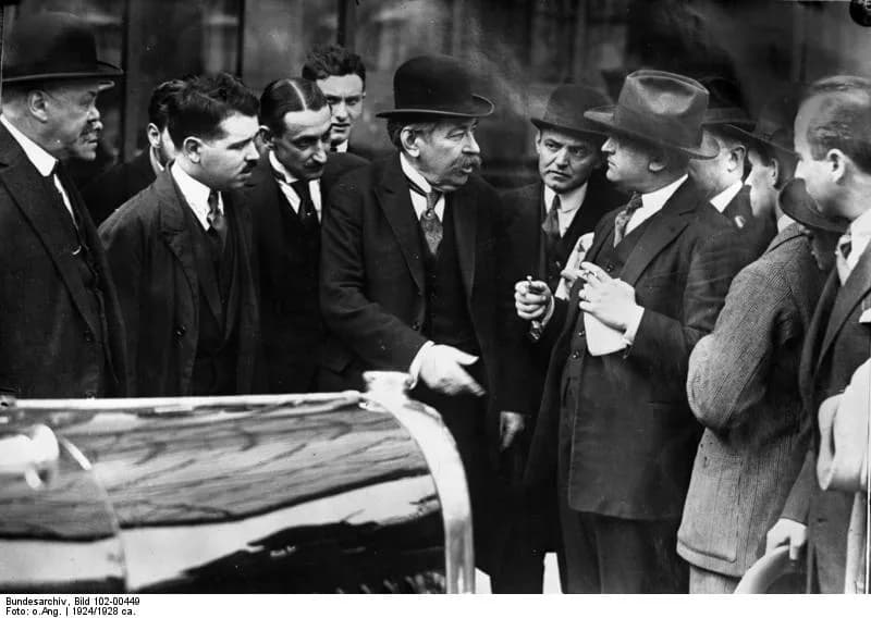 Aristide Briand - Bundesarchiv Bild 102-00449, Aristide Briand.jpg