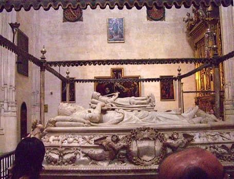 Juana I of Castile - Cenotaph of Catolics Kings and of Joan the Mad and her husband