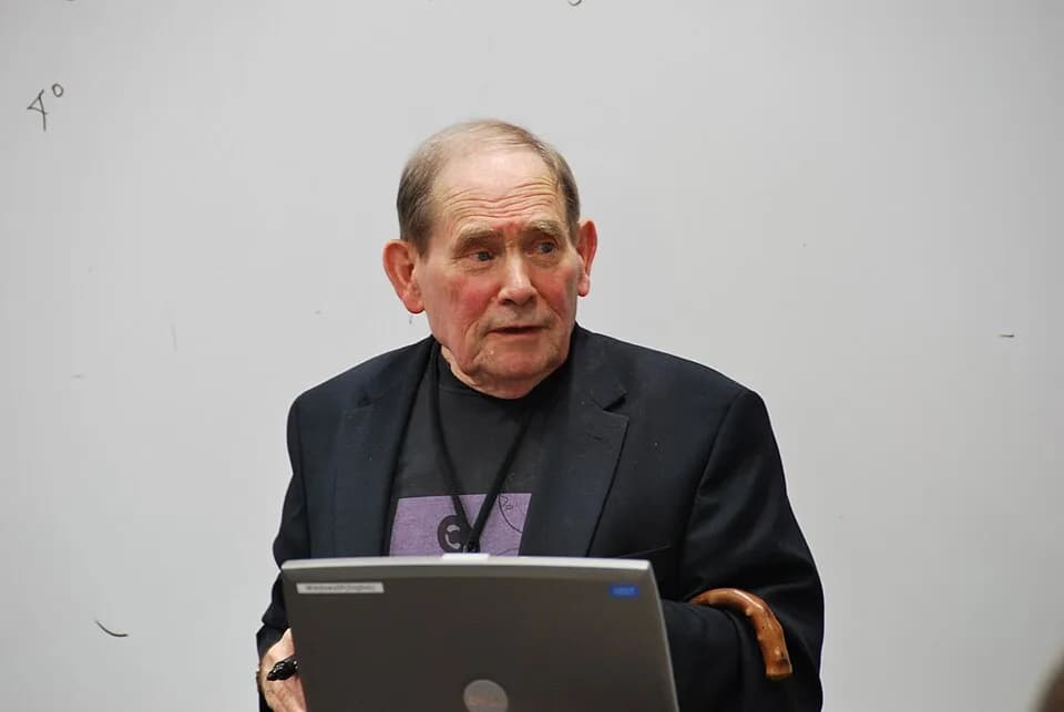 Sydney Brenner - Sydney Brenner speaking at the Okinawa Institute of Science and Technology, December 2008