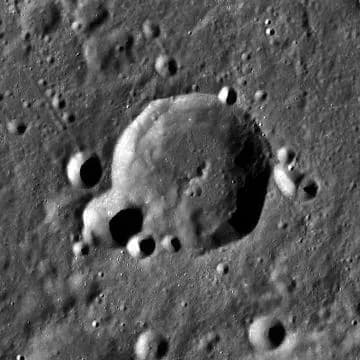 Allvar Gullstrand - LROC image of Gullstrand crater