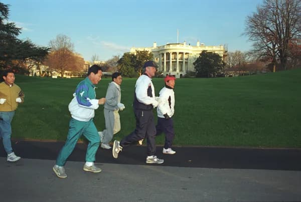 Kim Young-sam - Creator(s): President (1993-2001 : Clinton). White House Photograph Office. (01/20/1993 - 01/20/2001)
Type(s) of Archival Materials: Photographs and other Graphic Materials
Contact(s):