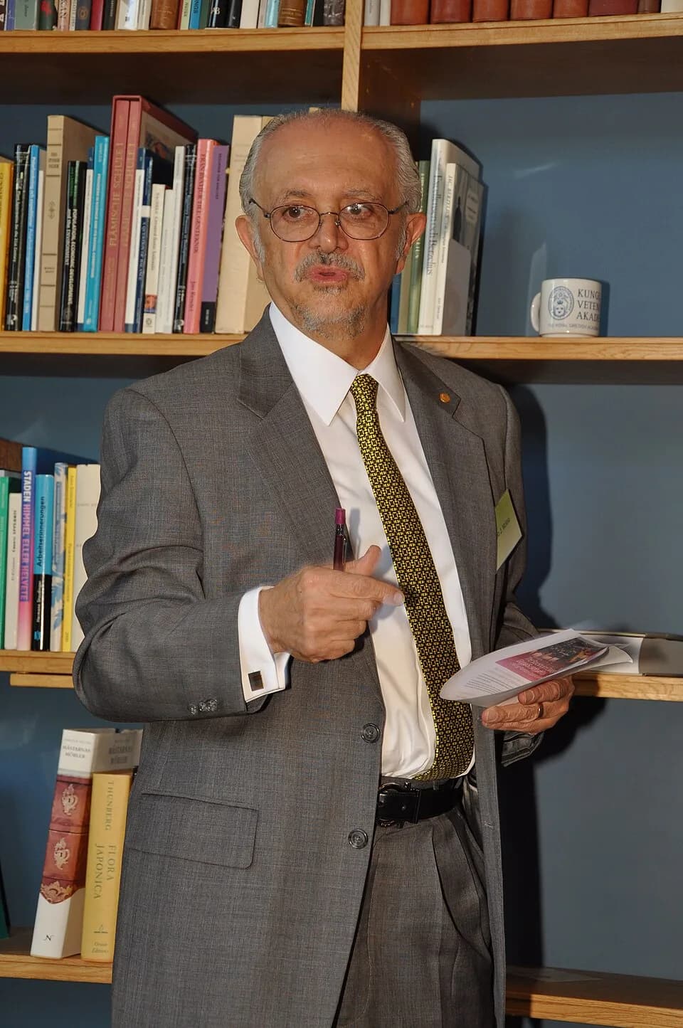 Mario Molina - Mario Molina, at the Nobel Laurate Globalsymposium 2011, at Vetenskapsakademien in Stockholm, discussing climate change