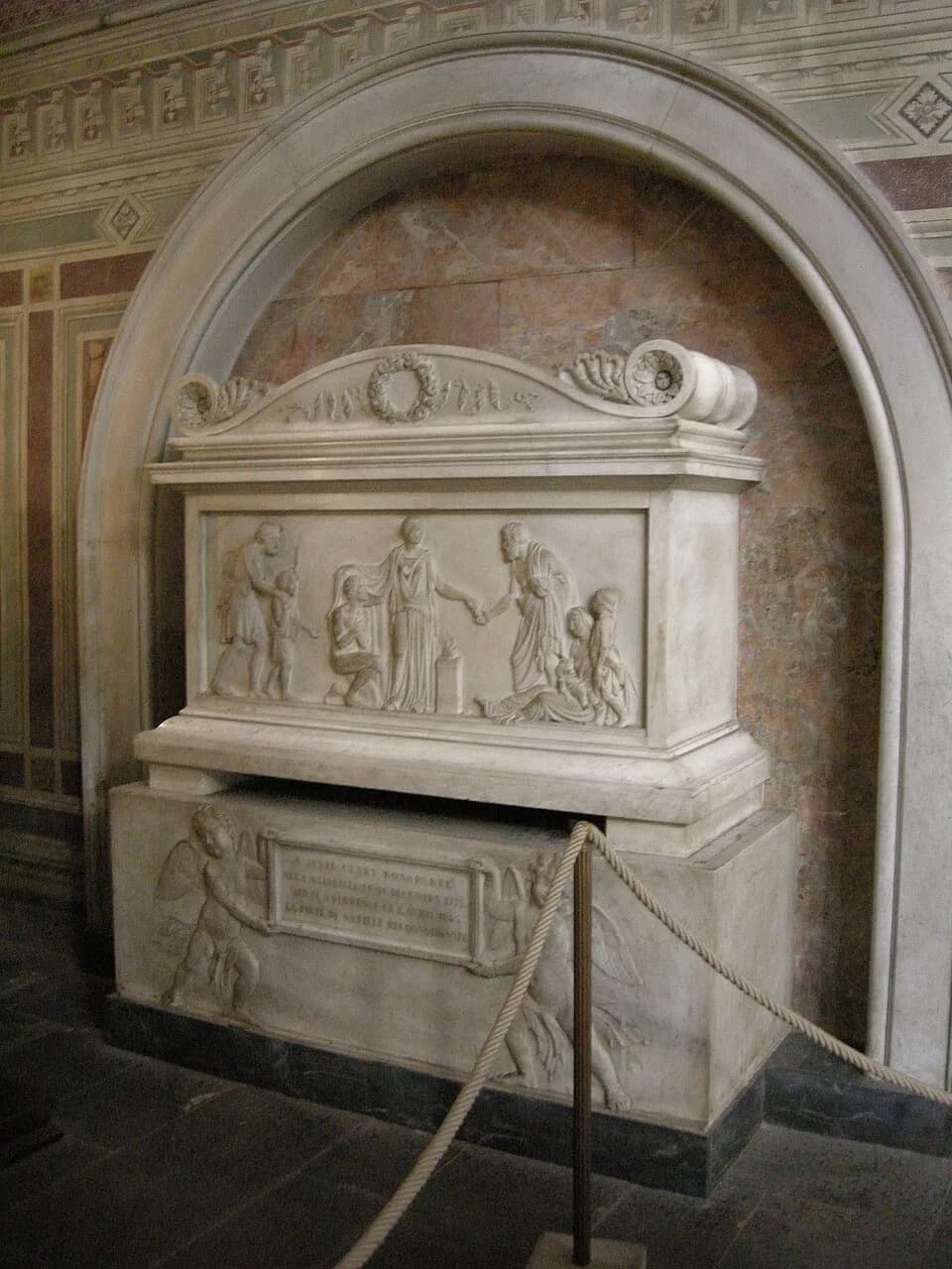 Joseph Bonaparte - Cappella giusti 03, tomba di giulia bonaparte