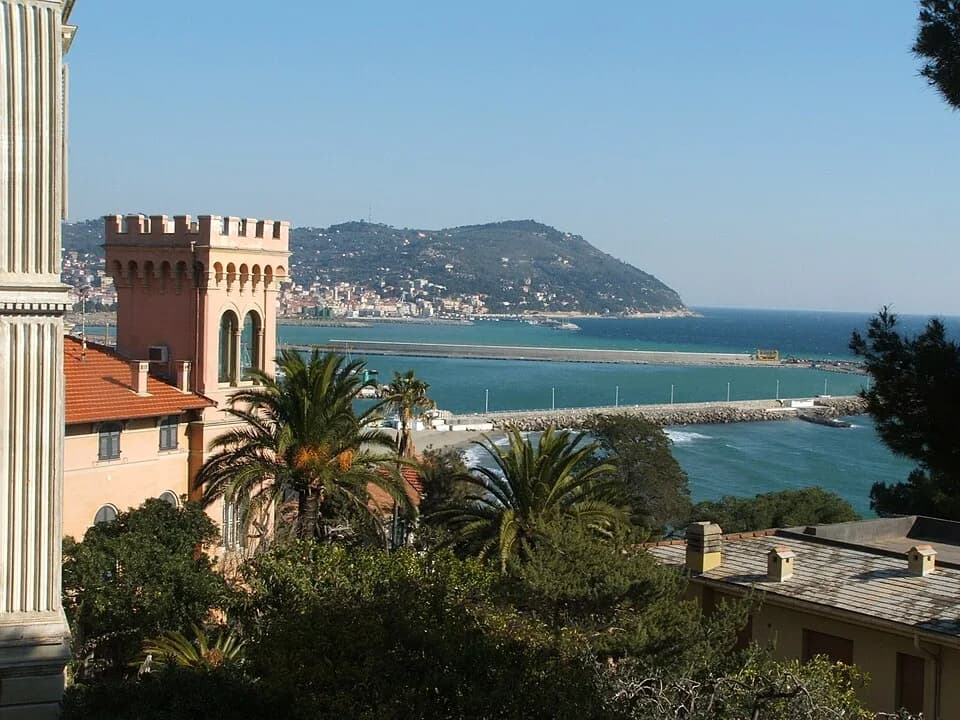 Giulio Natta - Immagine da Imperia

Panorama dal Parrasio