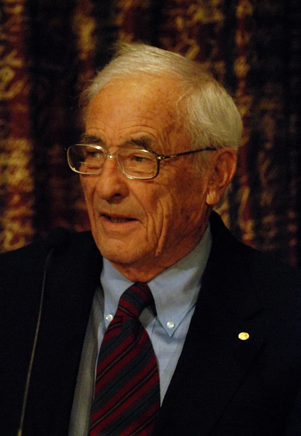 Willard Boyle - Nobel Prize 2009, press conference with the laureates at the KVA: Willard Boyle.