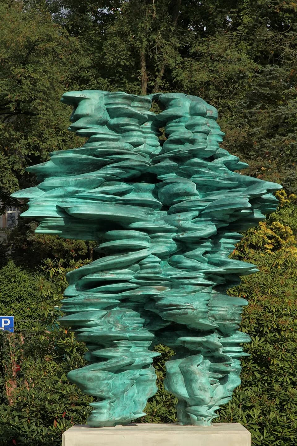 Gerhard Domagk - "Domagk" von Tony Cragg, Hubertusallee in Wuppertal