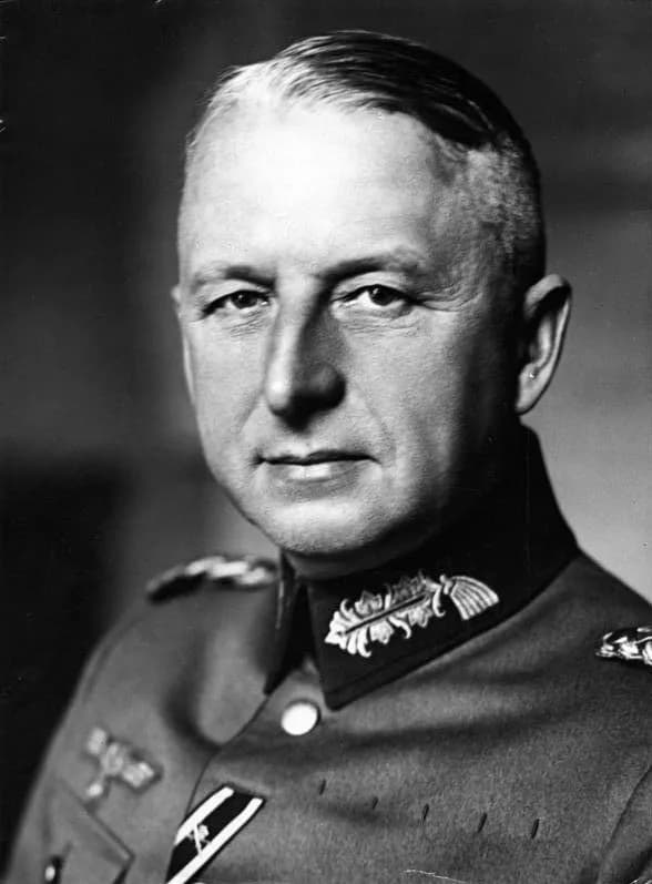 Erich von Manstein - For documentary purposes the German Federal Archive often retained the original image captions, which may be erroneous, biased, obsolete or politically extreme. Erich von Manstein