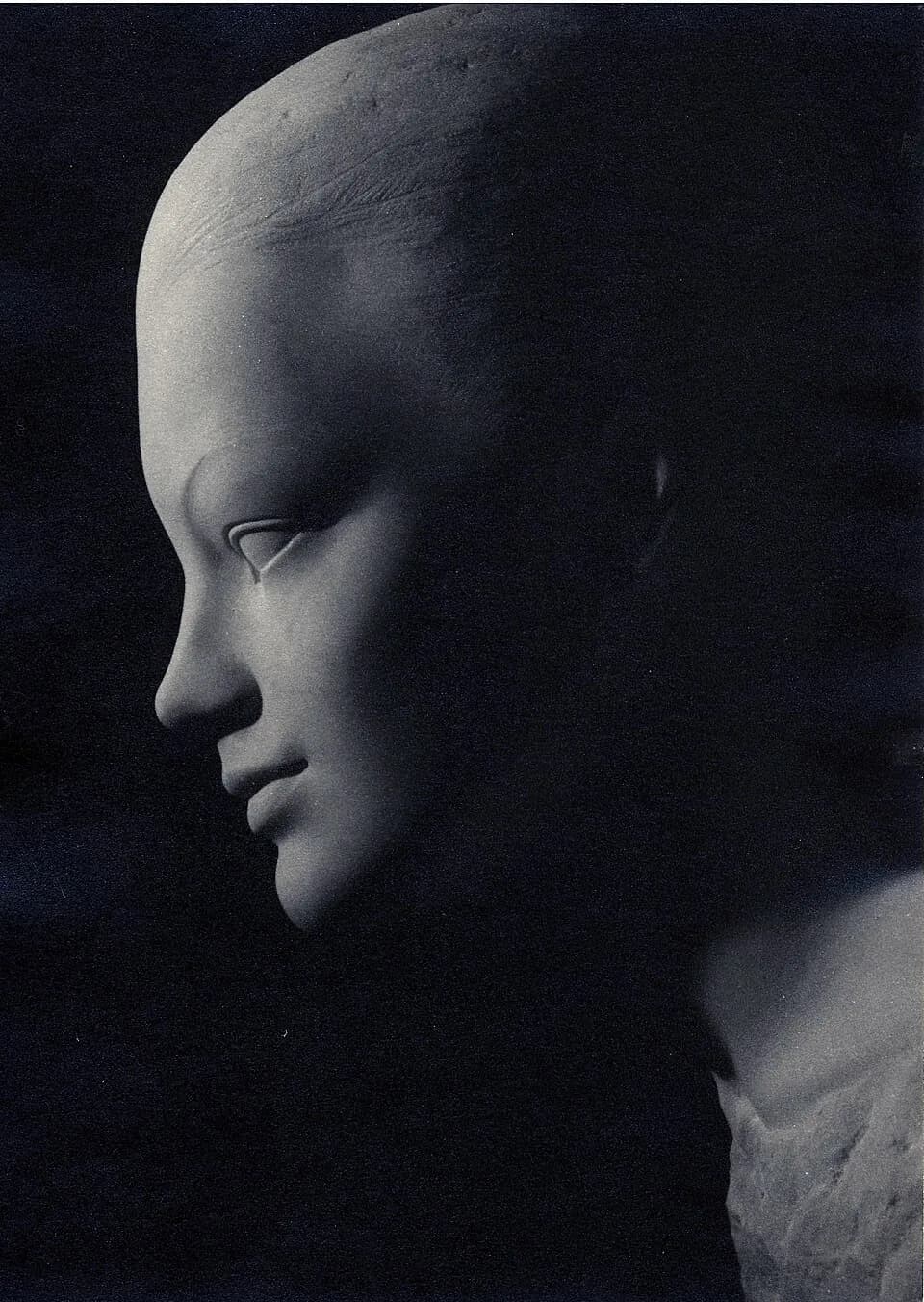 Romy Schneider - Buste en marbre de Romy Schneider par le sculpteur Marcel Mayer