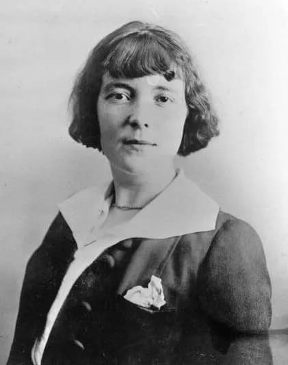 Katherine Mansfield - Katherine Mansfield, a New Zealand-writer of short stories. Picture taken 1912.