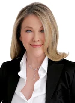 Catherine O'Hara - Catherine O'Hara photographed by Jerry Avenaim
