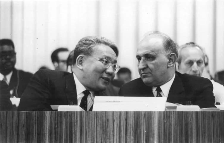 Todor Zhivkov - For documentary purposes the German Federal Archive often retained the original image captions, which may be erroneous, biased, obsolete or politically extreme. ADN-ZB Kollektiv 15-6-7