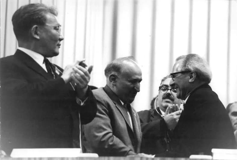 Todor Zhivkov - For documentary purposes the German Federal Archive often retained the original image captions, which may be erroneous, biased, obsolete or politically extreme. ADN-ZB Kollektiv 18-6-7