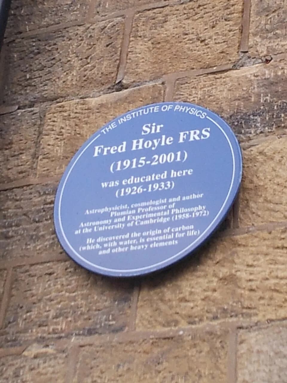 Fred Hoyle - A plaque at Bingley Grammar School commemorating Fred Hoyle
