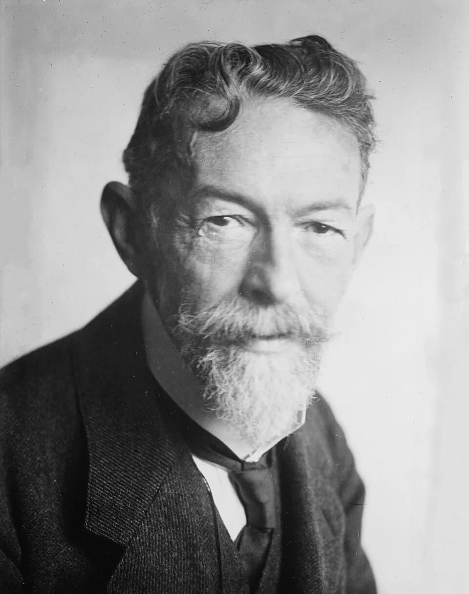 Richard Adolf Zsigmondy - Richard Adolf Zsigmondy (1 April 1865 – 23 September 1929)