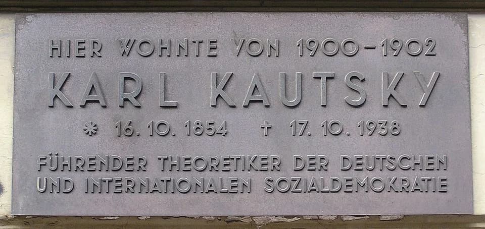 Karl Kautsky - Gedenktafel für Karl Kautsky. Saarstraße 14, Berlin-Friedenau.