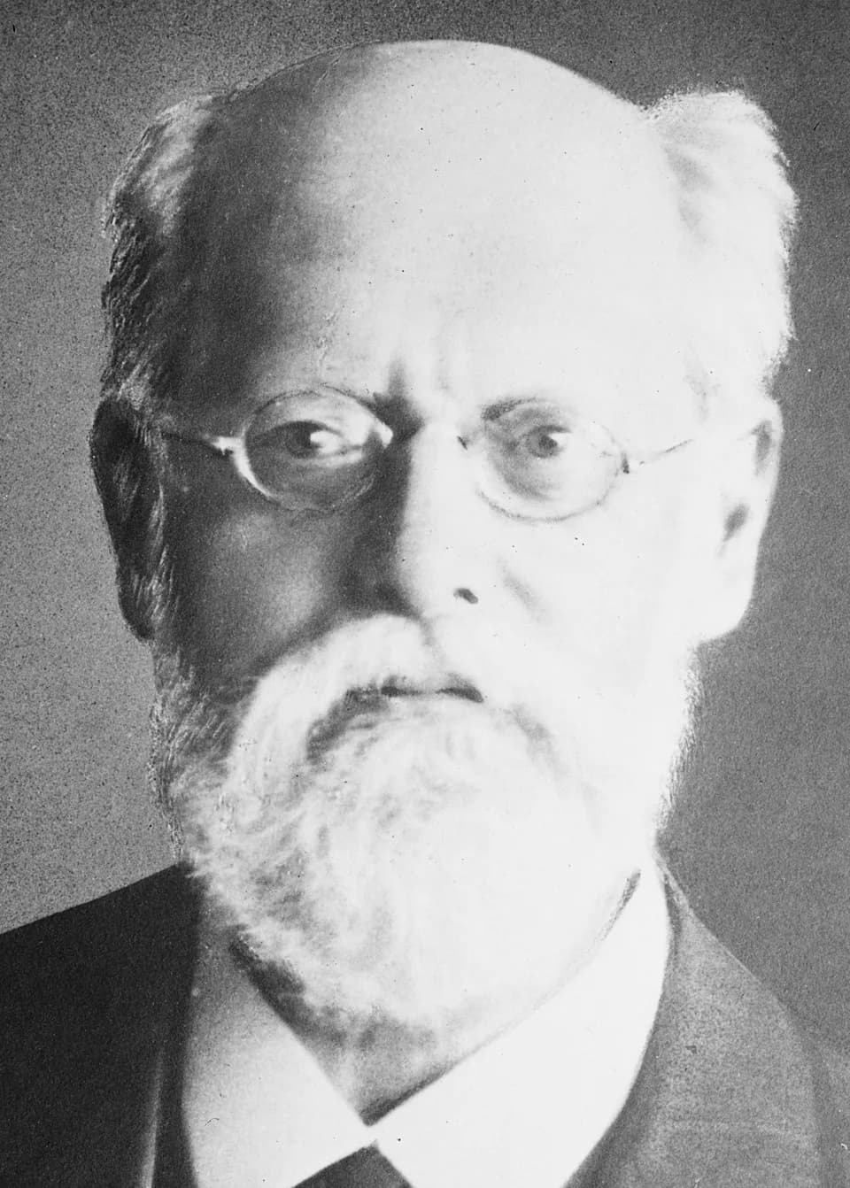 Karl Kautsky - German Marxist Karl Kautsky (1884-1938)
