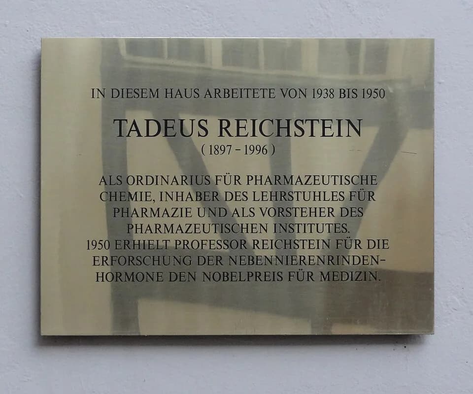 Tadeusz Reichstein - Basel — Totengässlein 8