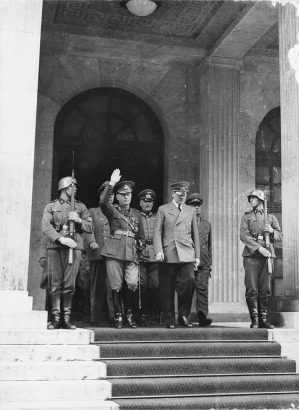 Ion Antonescu - For documentary purposes the German Federal Archive often retained the original image captions, which may be erroneous, biased, obsolete or politically extreme. München, Staatsbesuch J