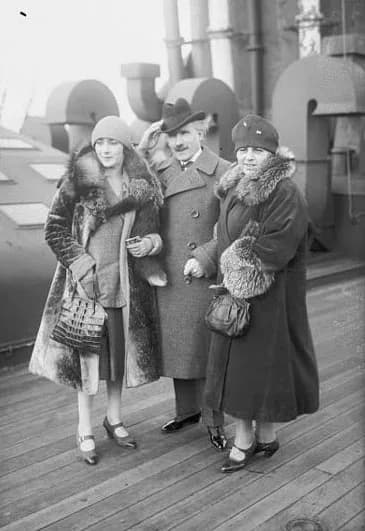 Arturo Toscanini - Toscanini and Wife