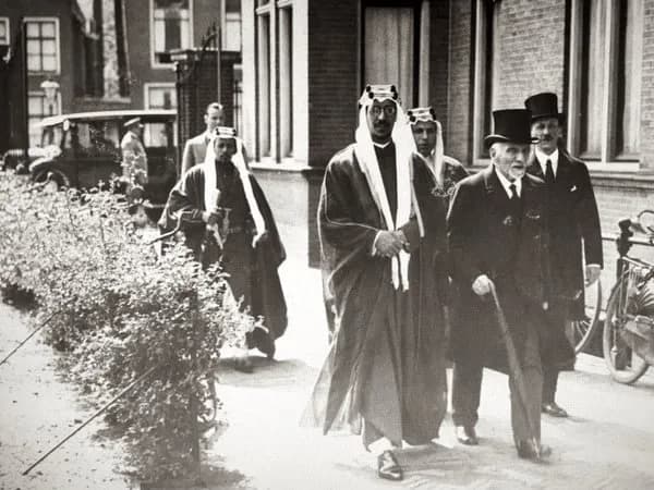 Saud of Saudi Arabia - 1935 HRH Prince Saud being received by Snouck Hurgronje (right) at Leiden University (walking to the old University Library, Rapenburg 70-74, Leiden (the Netherlands). Far right
