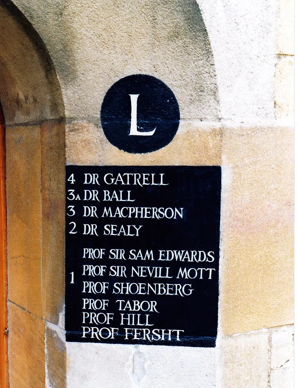 Nevill Francis Mott - Photo of staircase L1 in Caius Court, Gonville and Caius College, Cambridge, taken in 1994 and scanned in 2011. Room L1 was shared by six scientists, Sir Nevill Mott, Sir Sam Edw