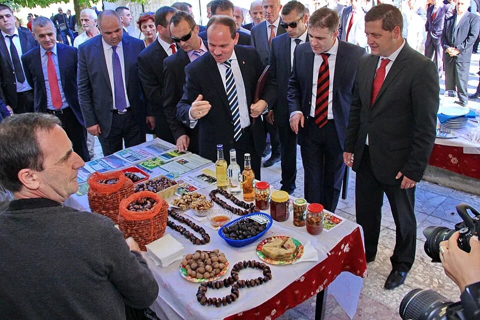 Bujar Nishani - Bujar Nishani - Festa e Gështenjave - Bajram Curr 06