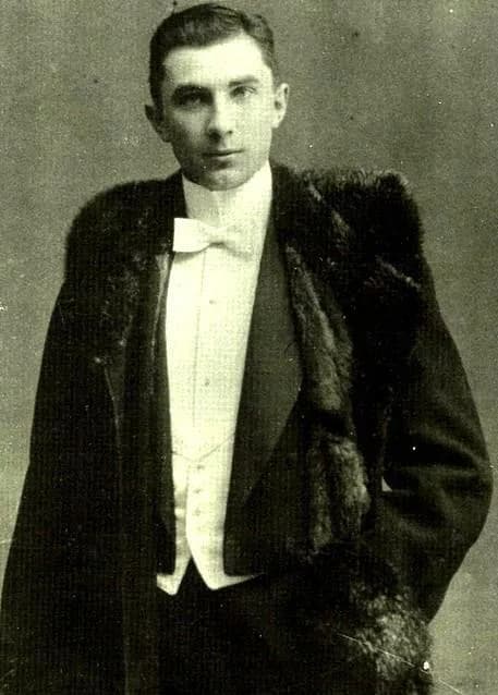 Bela Lugosi - Bela Lugosi at age 18,