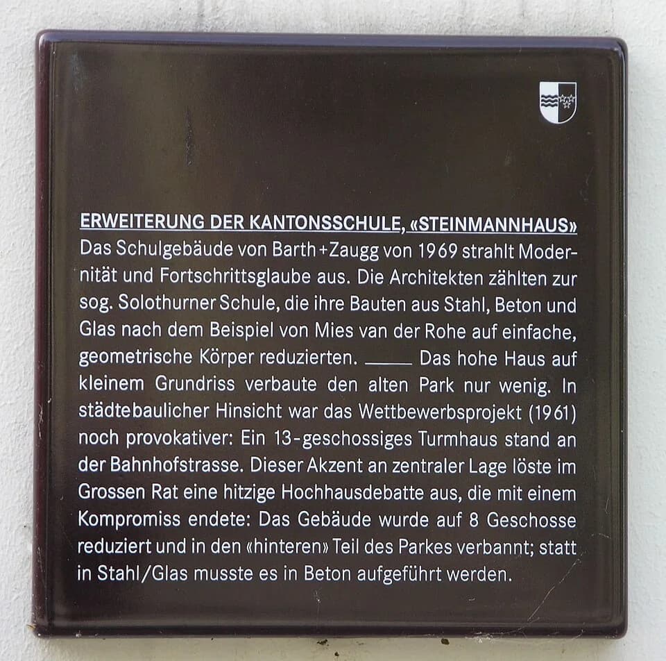 Paul Karrer - Informationstafel am Paul-Karrer-Haus der Alten Kantonsschule Aarau