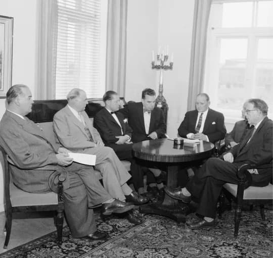 Artturi Ilmari Virtanen - The Finnish Council of Nuclear Power presenting its estimation of costs at the Department of Finance in 1958. In the picture from the right: academic A.I.Virtanen, finance mi