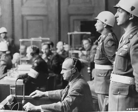 Hans Frank - Hans Frank at Nuremberg trials.jpg