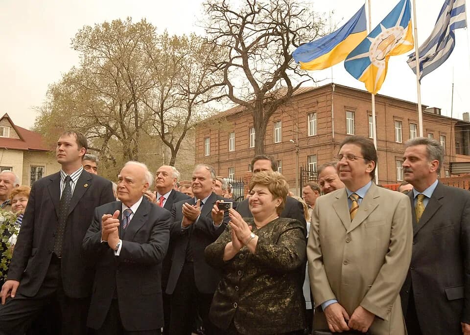 Karolos Papoulias - Каролос Папульяс Маріуполь 2008