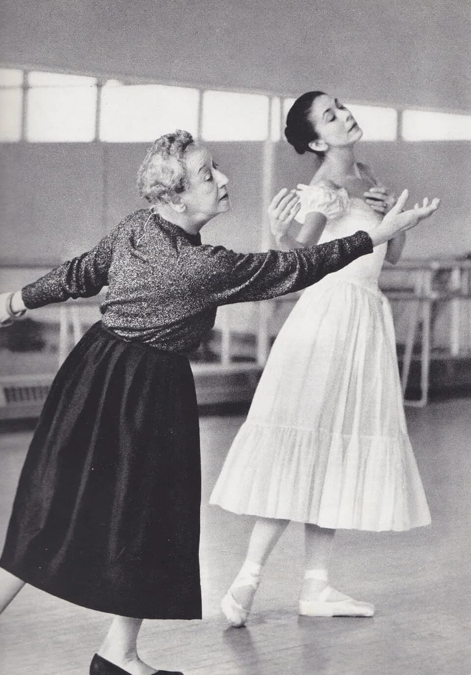 Margot Fonteyn - Tamara Karsavina rehearsing Margot Fonteyn for Le Spectre de la Rose