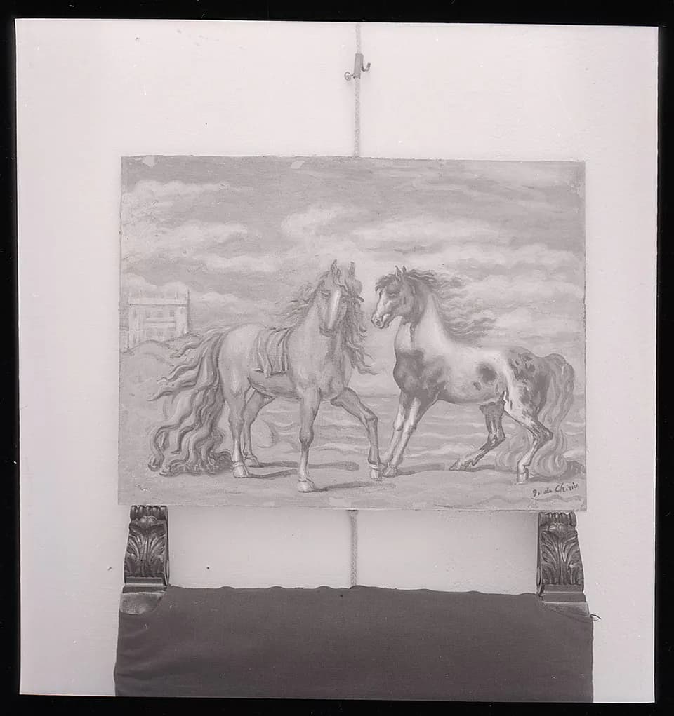 Giorgio de Chirico - Milano. Galleria Montenapoleone 6/A. Giorgio De Chirico, Cavalli, dipinti. Giorgio Morandi, Nature morte, dipinti. Massimo Campigli, Donna, dipinto.