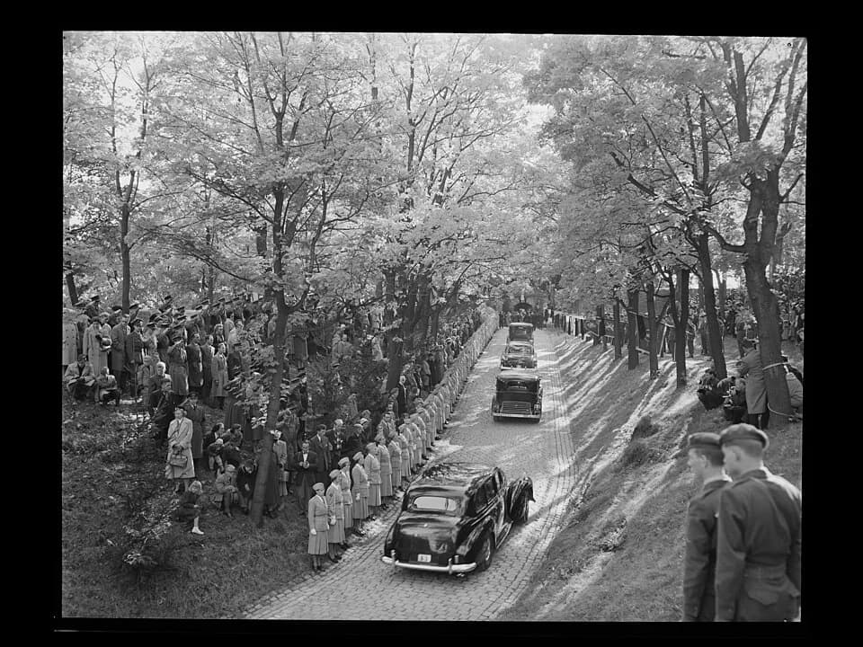 Olav V of Norway - Bildet er hentet fra Nasjonalbibliotekets bildesamling
Akershus slott og festning,Oslo, Oslo, Oslo